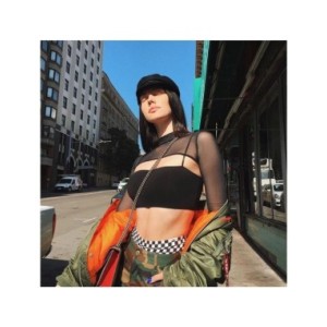 Top corto Sexy para mujer, camiseta de manga de malla, Tops transparentes ahuecados, camiseta negra para mujer, camiseta informa Top corto Sexy para mujer, camiseta de manga de malla, Tops transparentes ahuecados, camiseta negra para mujer, camiseta informa
